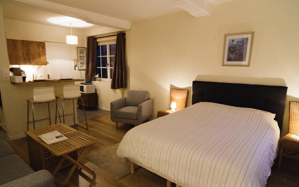 Le Studio Du Gouverneur Honfleur Kamer foto