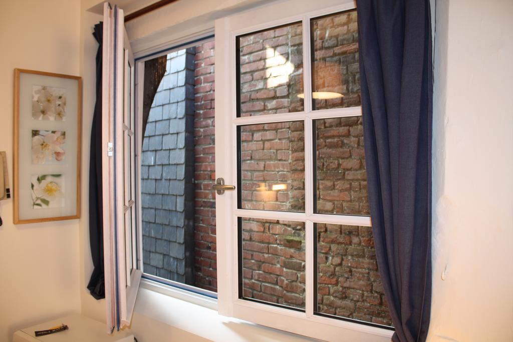 Le Studio Du Gouverneur Honfleur Kamer foto